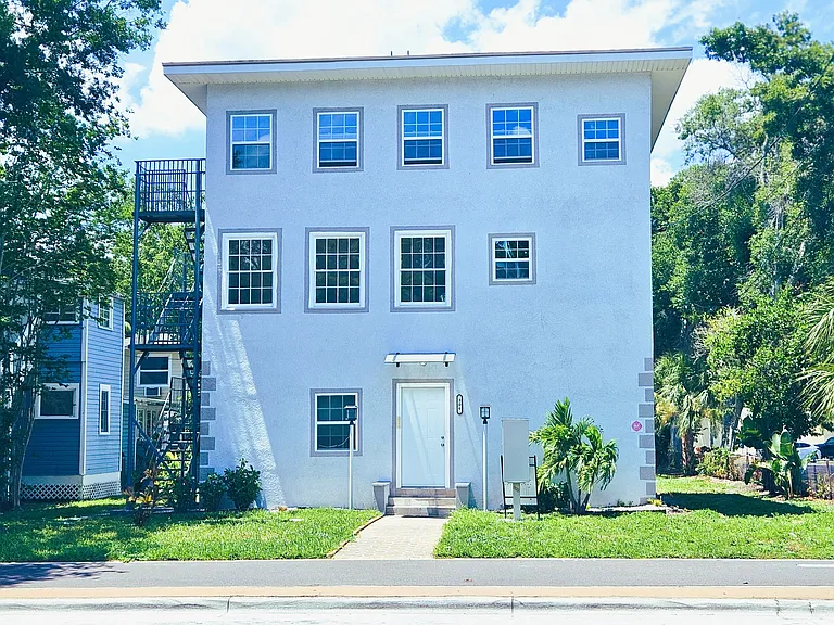 306 Turner St — Photo 27