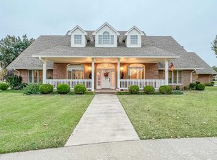2424 Kelly Rd, Enid, OK 73703