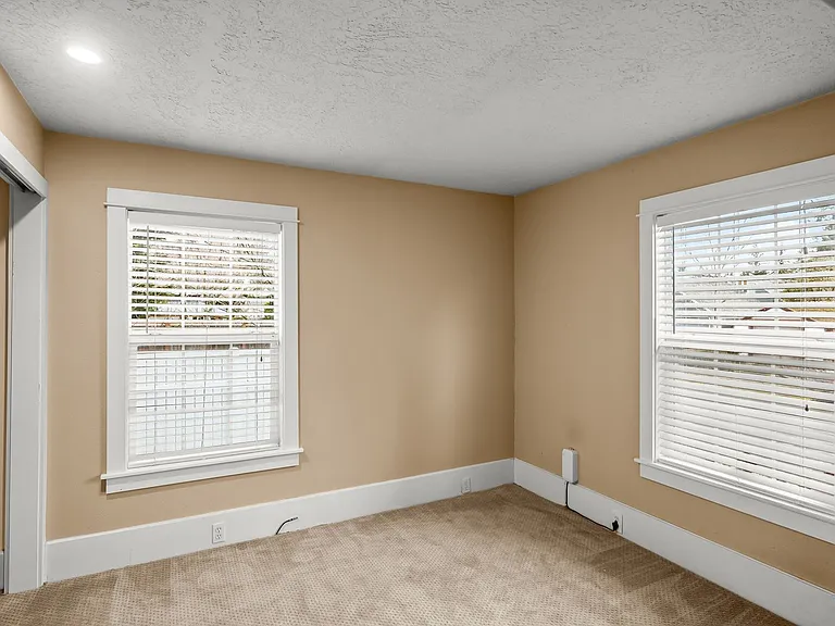 1837 NE 63rd Ave — Photo 18