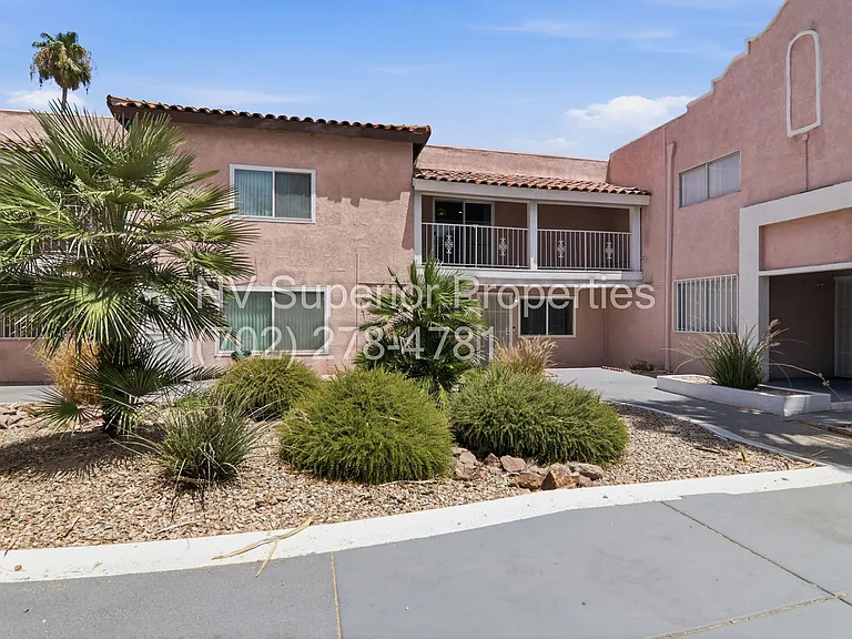 2274 E Desert Inn Rd — Photo 1