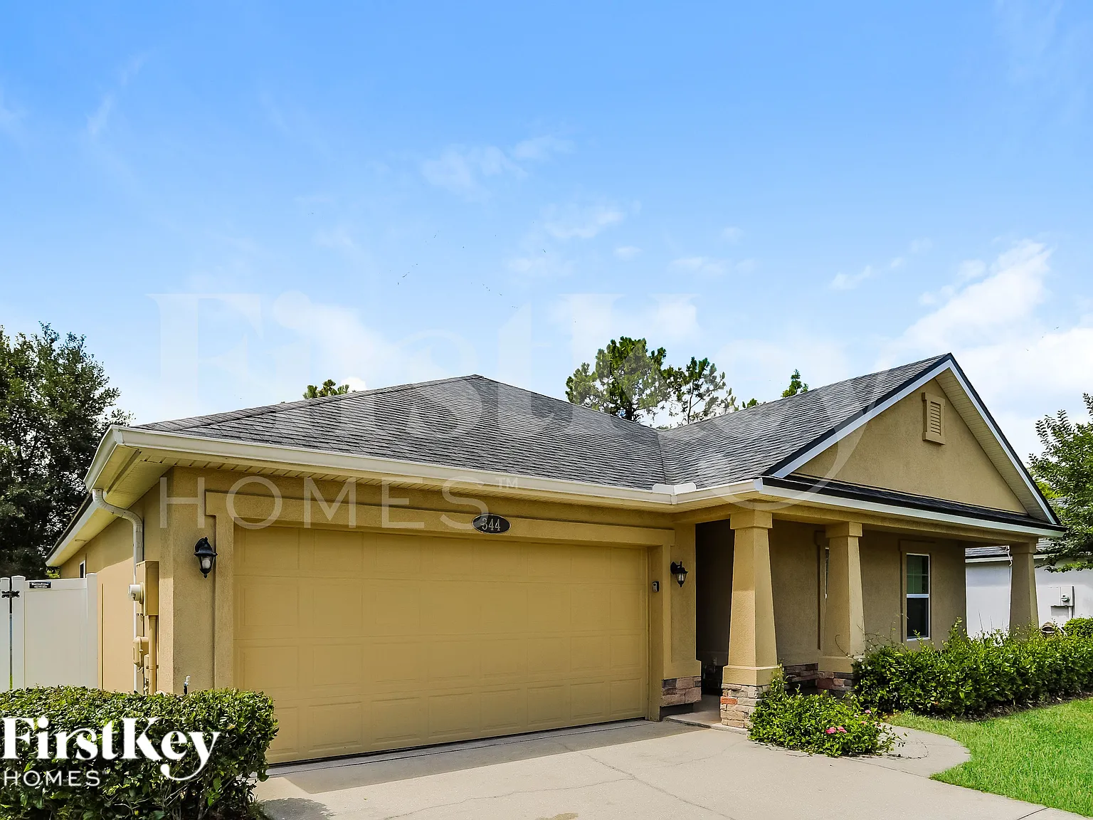 4 bed, 2.0 bath, 1861 sqft, $2,295 — Photo 3