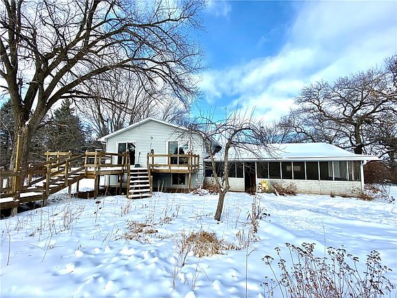 3rd image of 6755 Town Hall Road W