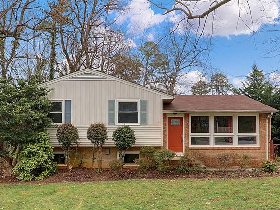4th image of 2602 Hill N Dale Dr