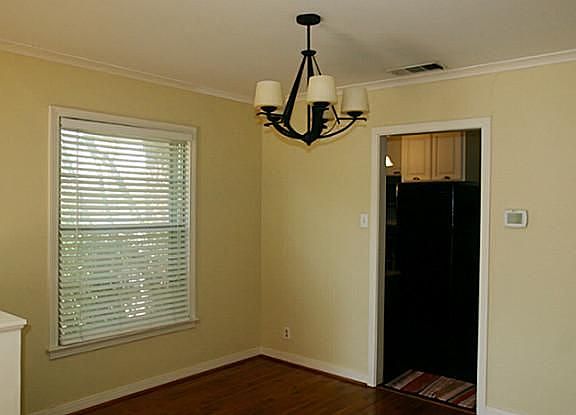 4th image of 552 Aqua Dr