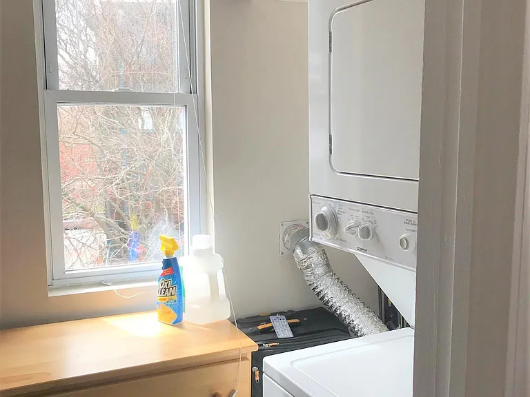 277 Putnam Ave — Photo 11