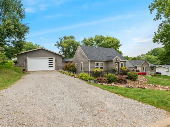 908 Townsend St, Glenwood, IA 51534