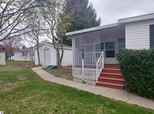 1542 David Pl, Traverse City, MI 49686