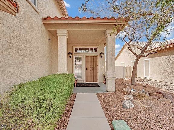 4th image of 3113 Saint Tropez St