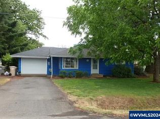 380 SE Hawthorne Ave, Dallas, OR 97338