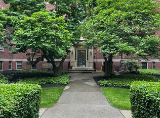 58 Elm St APT 1, Worcester, MA 01609