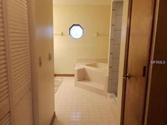 5th image of 243 Lakewood Dr
