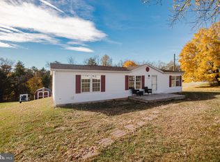 1307 Three Run Rd, Bunker Hill, WV 25413