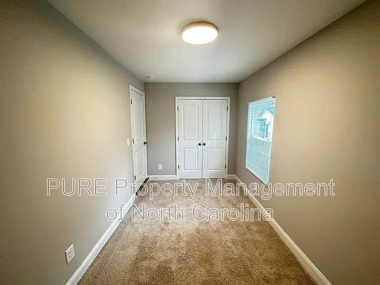 3345 E Ridge Rd — Photo 13