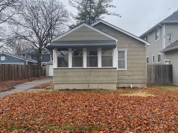 1325 E Milton Ave