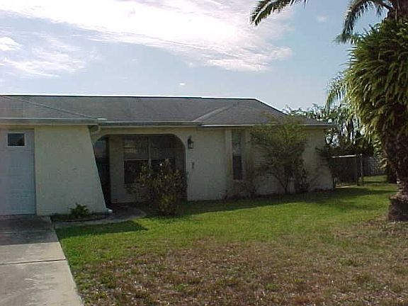 2nd image of 15540 Donzi Dr
