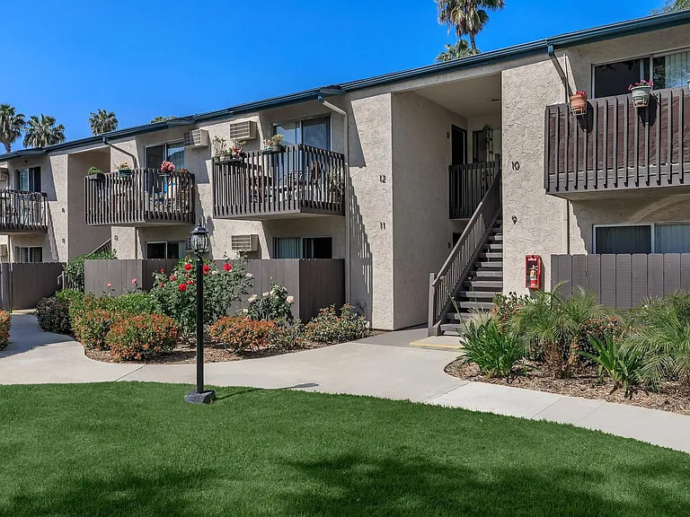 The Pines Apartments — Photo 20