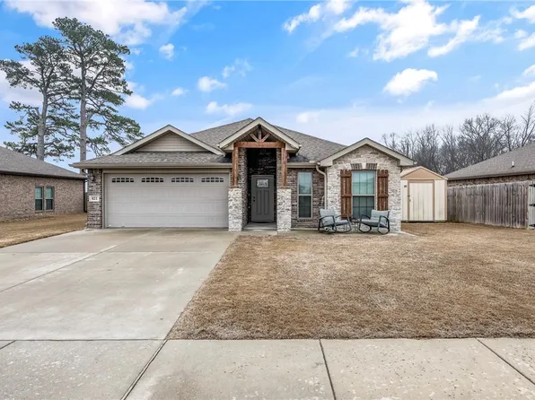 821 NW 63rd Ave, Bentonville, AR 72713
