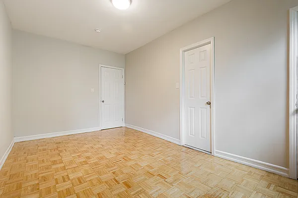 Rented by Dixon Advisory USA Inc. | media 21