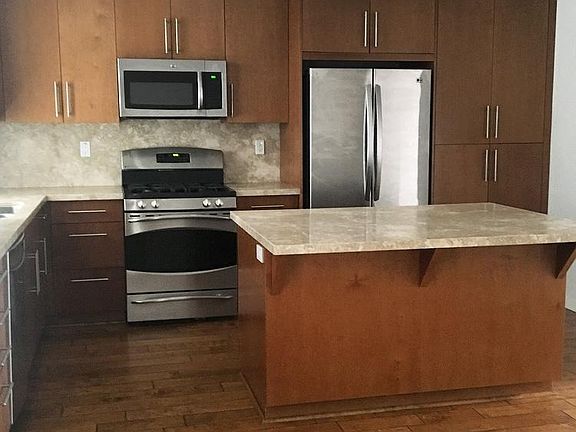 5th image of 3186 Berryessa St