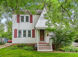 4028 W 219th St, Fairview Park, OH