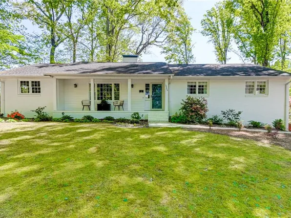 3900 Guinevere Ln, Winston Salem, NC 27104