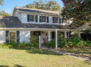 130 Wisteria Dr, Pass Christian, MS 39571