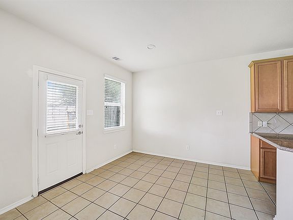 5th image of 6419 Calgary Woods Ln #6419