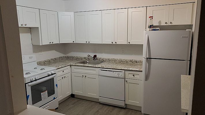 1st image of 620 E 57th St #1
