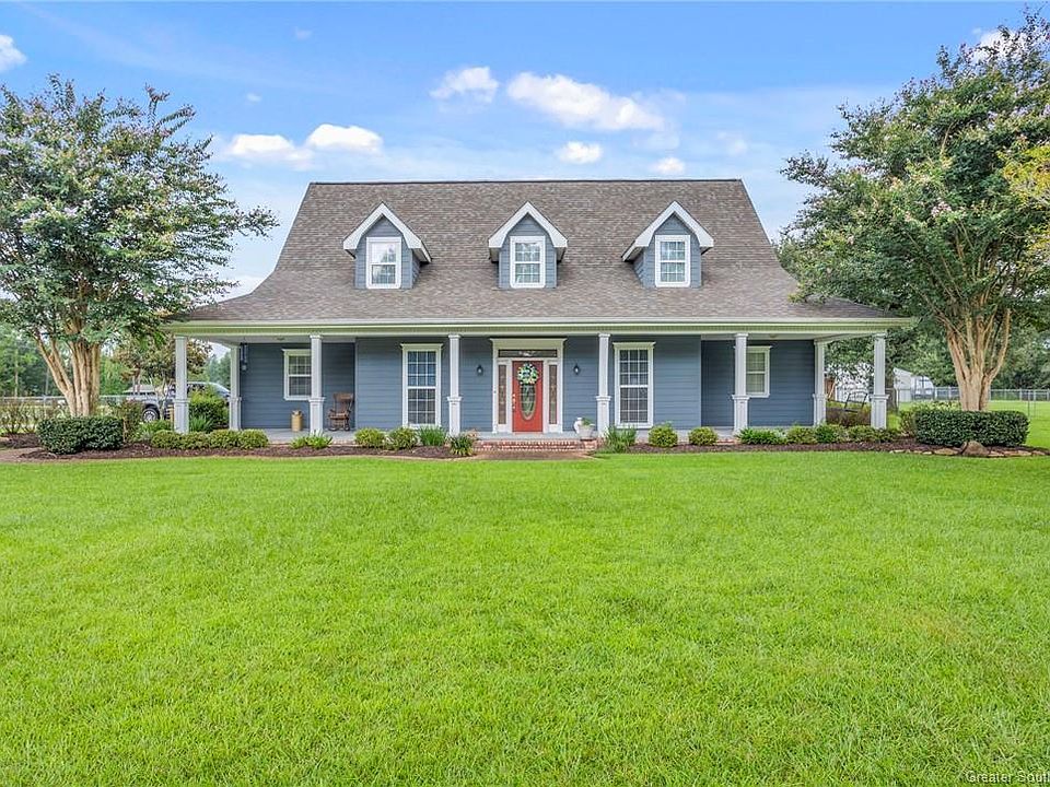 1st image of 2804 Kari Ln