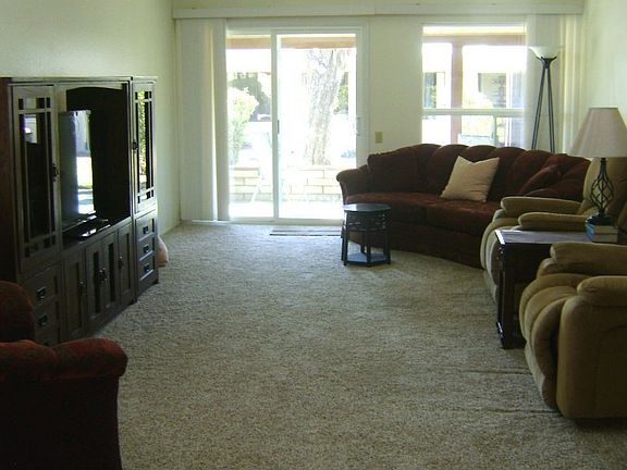 3rd image of 294 Leisure World