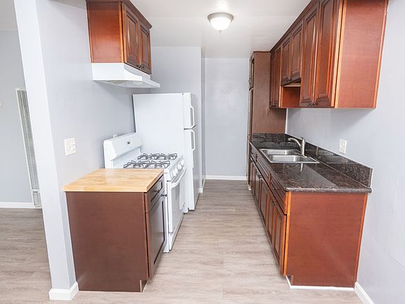 4th image of 2673-75 C St #2675-1