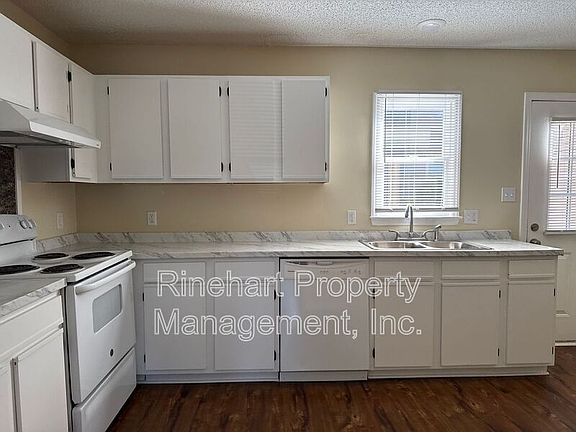 4th image of 1112 Camden Ave APT 104