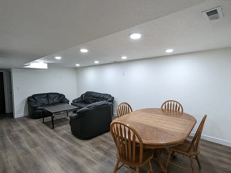 131 N 1225 W #B — Photo 3