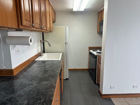5th image of 46-283 Kahuhipa St APT 804