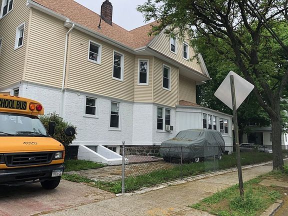 2nd image of 9454 118th St