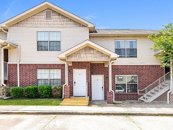 5th image of 336 N Pecan St #2928b48d2