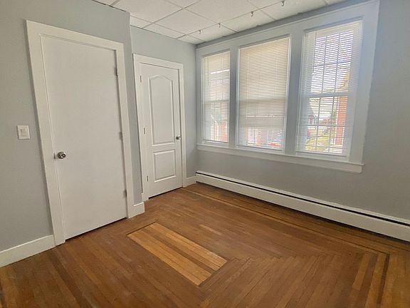 5th image of 241 Crystal St #1L