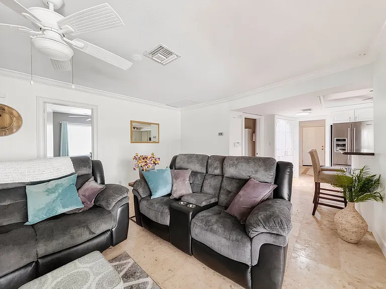 283 Forest Hills Blvd — Photo 10