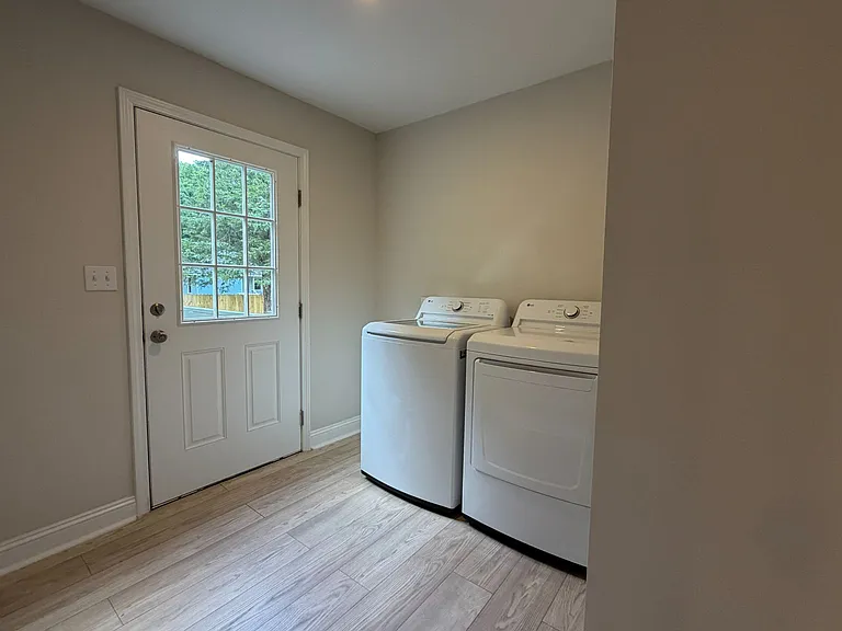 4111 Brown Dr — Photo 10