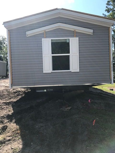 2nd image of 2900 Calder Dr
