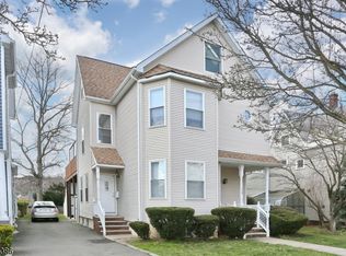 558 Lafayette Ave, Hawthorne, NJ 07506