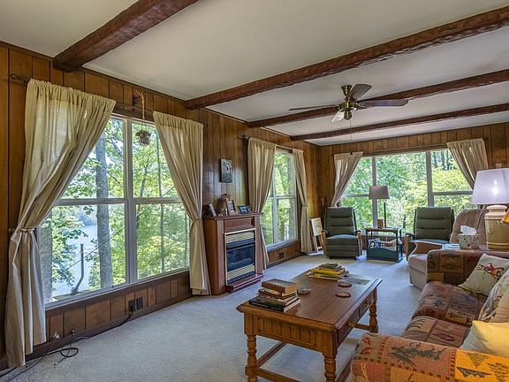 3rd image of 1711 Village Rd