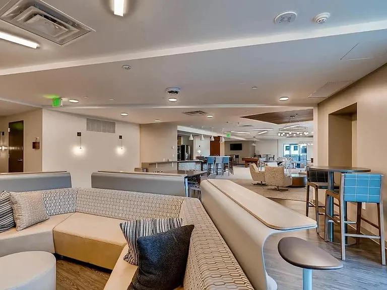 5th Floor Common Area