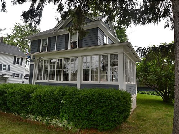 2nd image of 1723 Division St