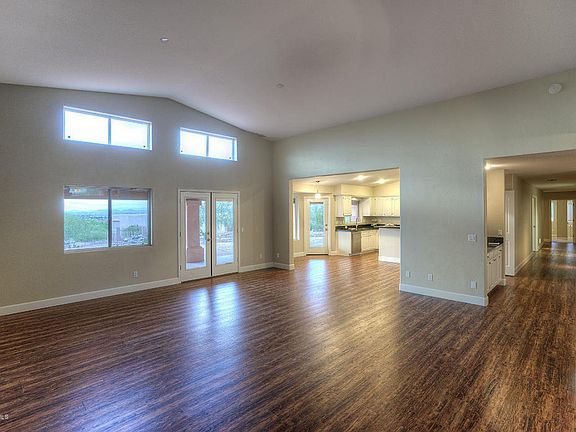 5th image of 2710 W Ceton Dr