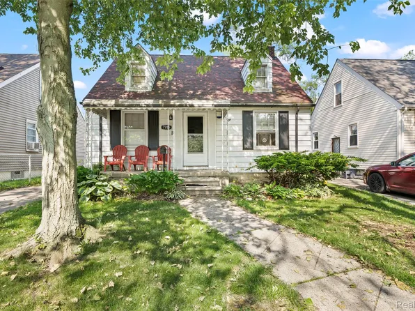 7785 Mettetal St, Detroit, MI 48228