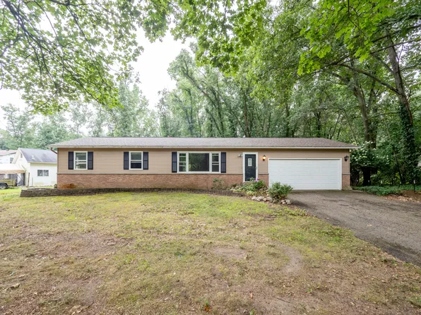 24115 44th Ave, Mattawan, MI 49071