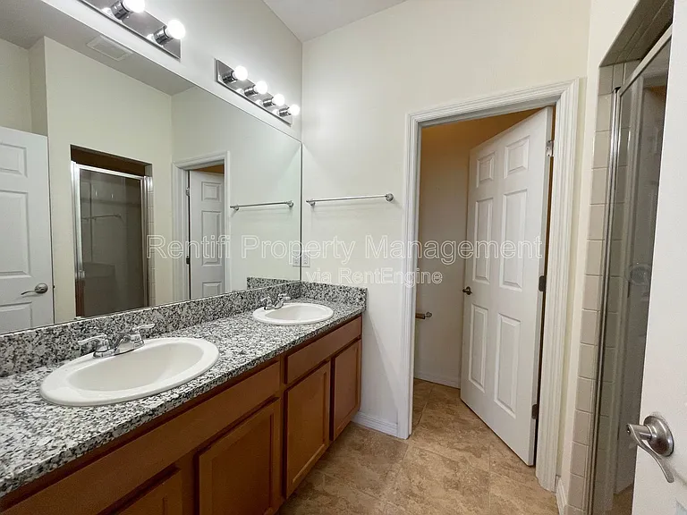 1622 SW 16th Ct — Photo 13