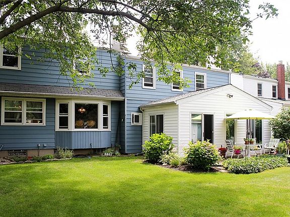 2nd image of 36 Wickham Dr