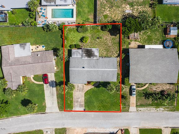 4th image of 69 Ivanhoe Dr